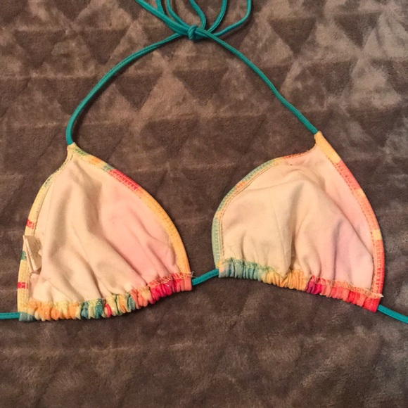 2 for 1 Bikini Tops - Picture 3 of 6